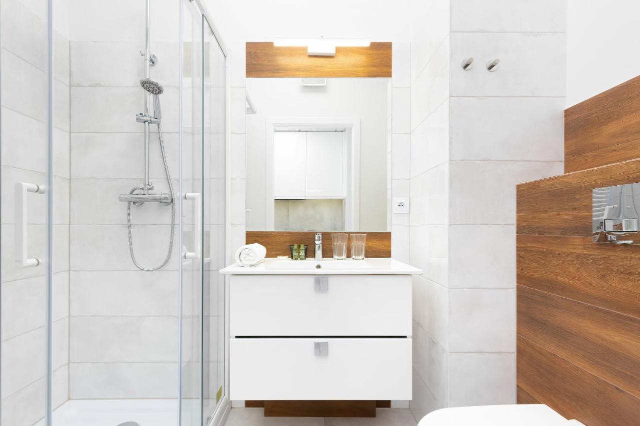 Apartments With Parking Warsaw Business Center By Noclegi Renters Bagian luar foto