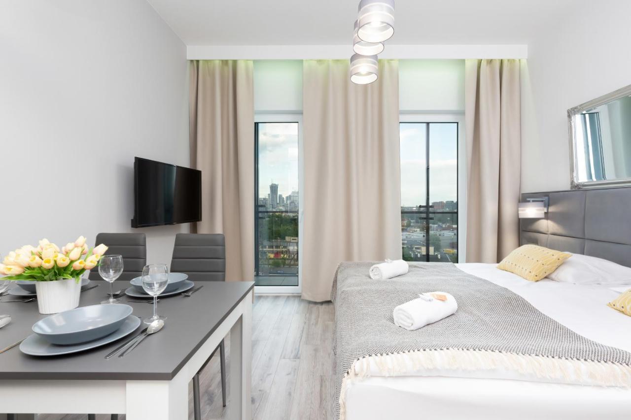 Apartments With Parking Warsaw Business Center By Noclegi Renters Bagian luar foto