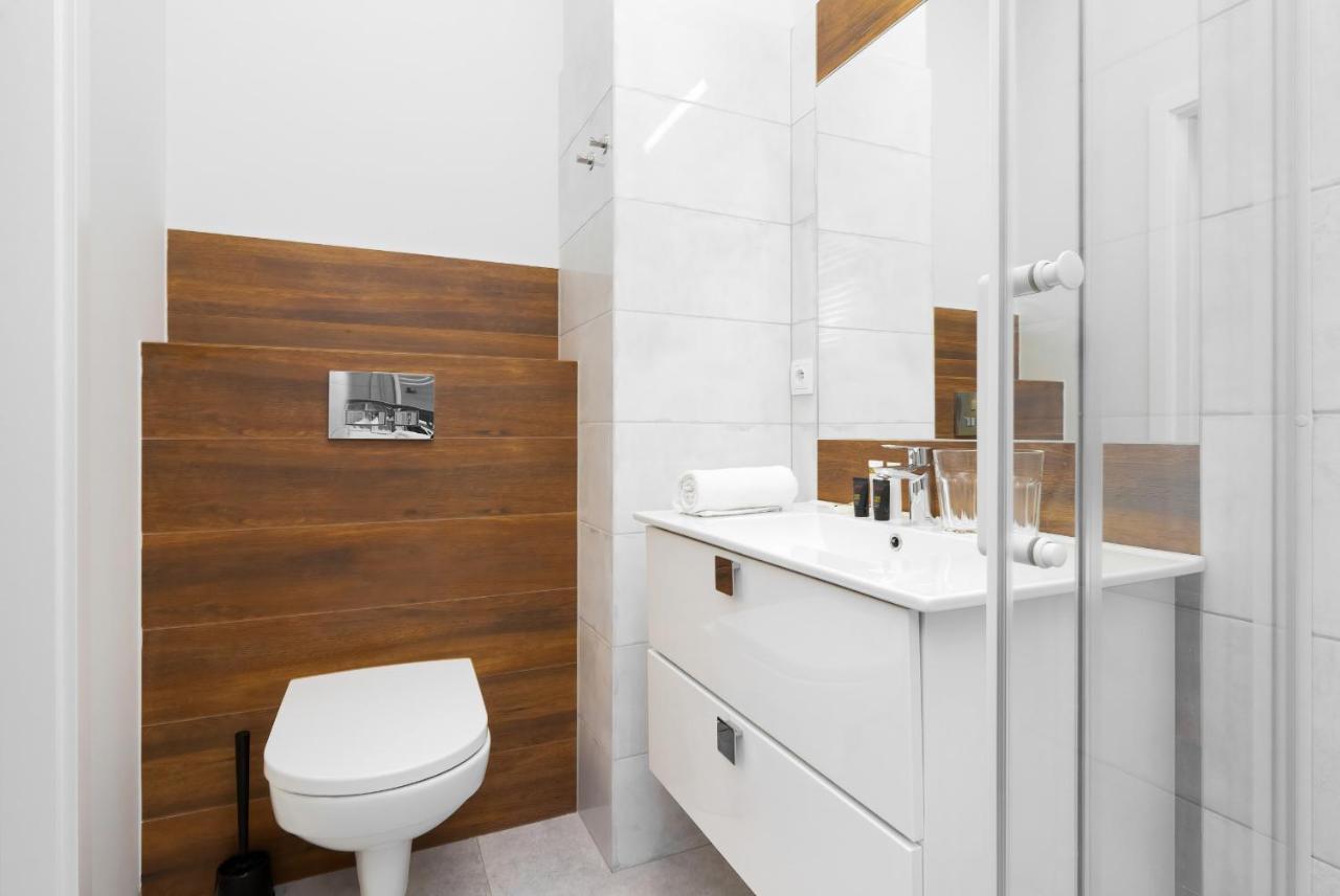 Apartments With Parking Warsaw Business Center By Noclegi Renters Bagian luar foto