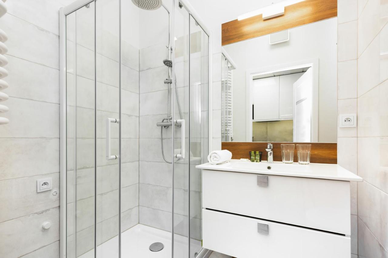 Apartments With Parking Warsaw Business Center By Noclegi Renters Bagian luar foto